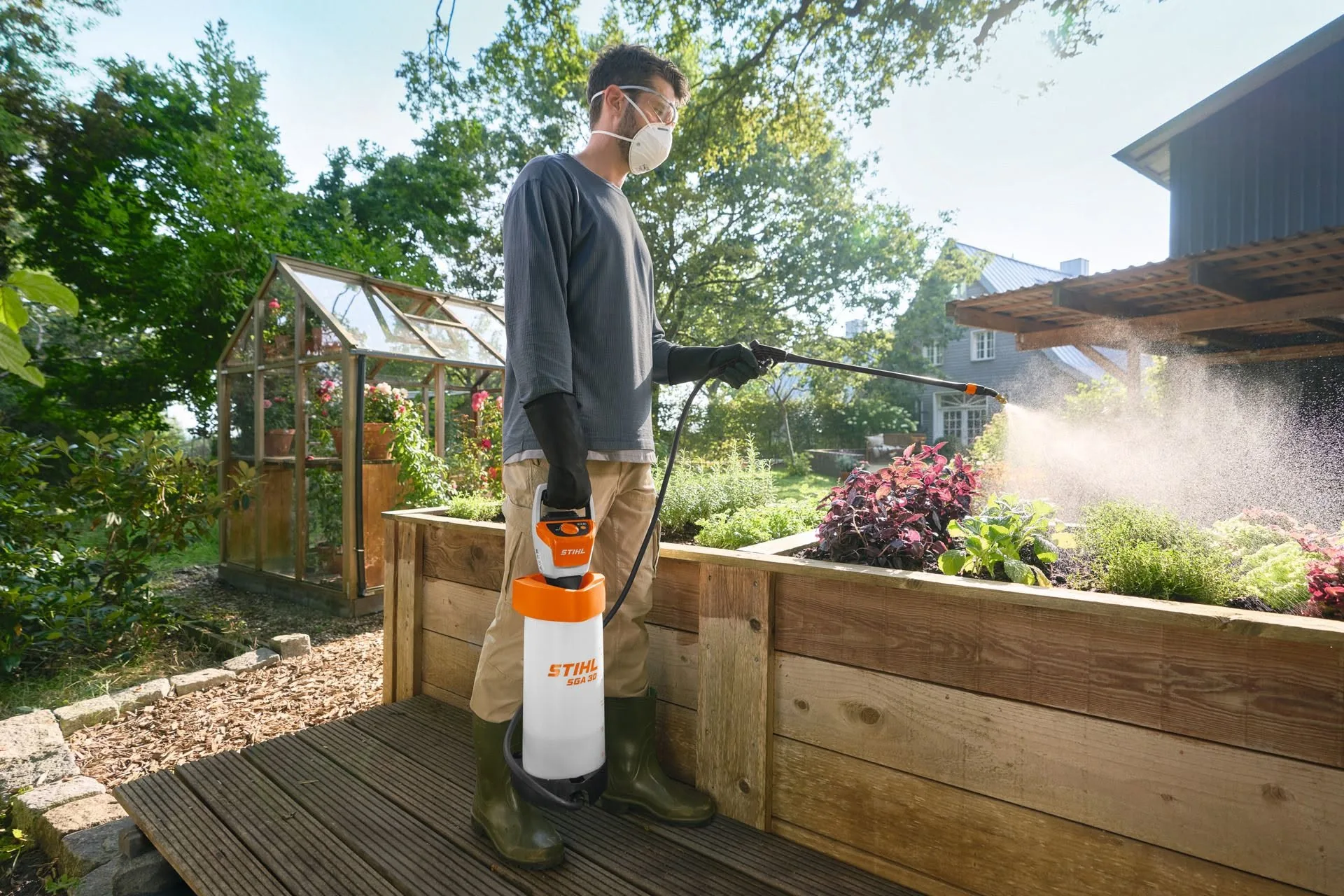 Pulvérisateur Stihl pour l'entretien du jardin résidentiel